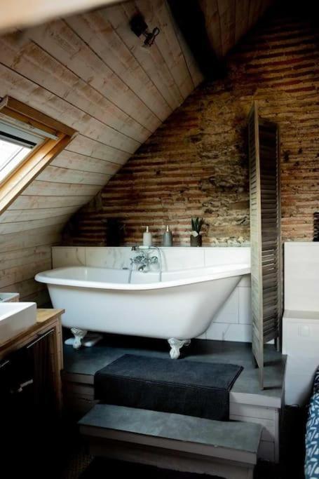 Loft Charmant Dans Le Centre Historique Нант Екстериор снимка